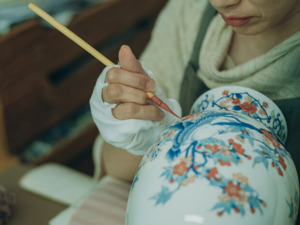 伊万里】伊万里鍋島焼の窯元を巡る町歩きツアー｜旅行｜株式会社UNA